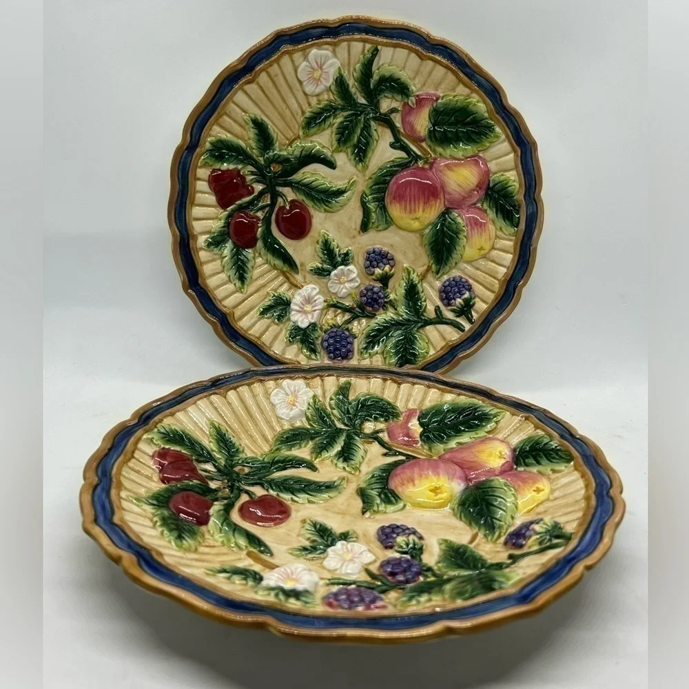 2 FITZ and FLOYD Essentials Round Fruit 3D Floral Plate